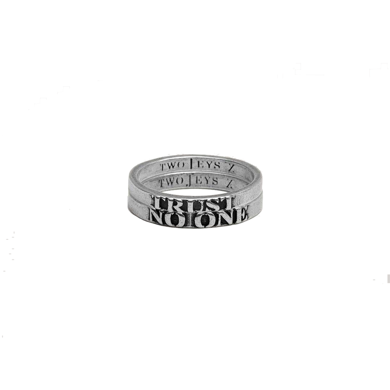 Twojeys Trust No One Ring Set