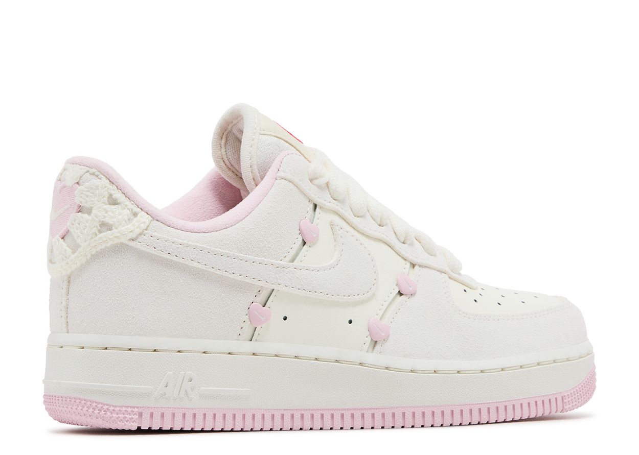 Nike Air Force 1 Low Valentine's Day (2025) (10004598915399)