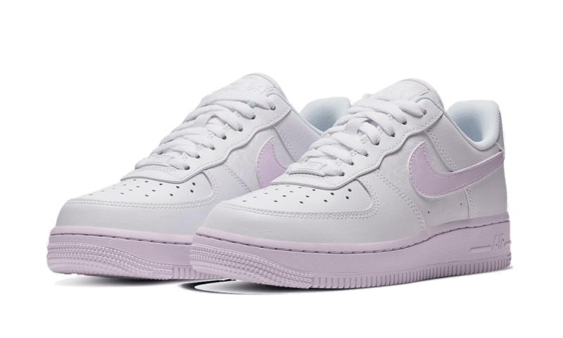 Air Force 1 Low ’07 Barely Grape