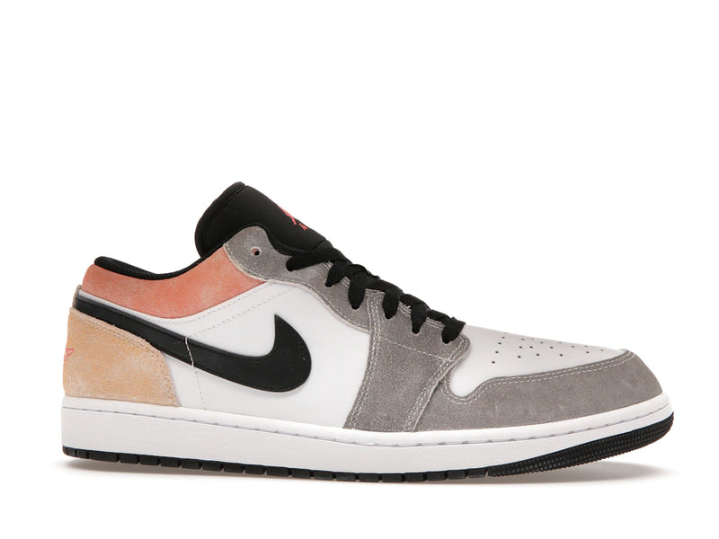 Air Jordan 1 Low SE Flight Club