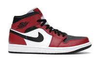 Air Jordan 1 Mid Chicago Toe
