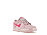 Nike Dunk Low Triple Pink