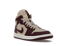 Air Jordan 1 Mid SE Split Beach Cherrywood Red