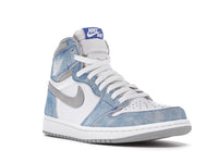 Air Jordan 1 Retro High OG Hyper Royal