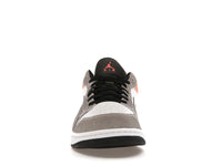 Air Jordan 1 Low SE Flight Club