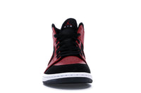 Air Jordan 1 Mid Reverse Bred