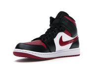 Air Jordan 1 Mid Bred Toe