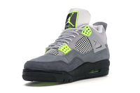 Air Jordan 4 Retro SE 95 Neon