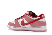 Nike SB Dunk Low StrangeLove Skateboards