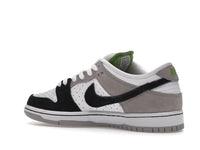 Nike SB Dunk Low Chlorophyll