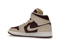 Air Jordan 1 Mid SE Split Beach Cherrywood Red