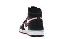 Air Jordan 1 Retro High Bloodline