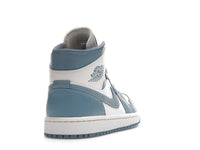 Air Jordan 1 Mid UNC 2022