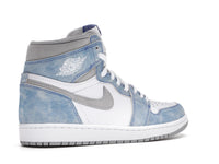 Air Jordan 1 Retro High OG Hyper Royal