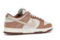 Nike Dunk Low Medium Curry