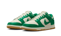 Dunk Low Malachite University Gold